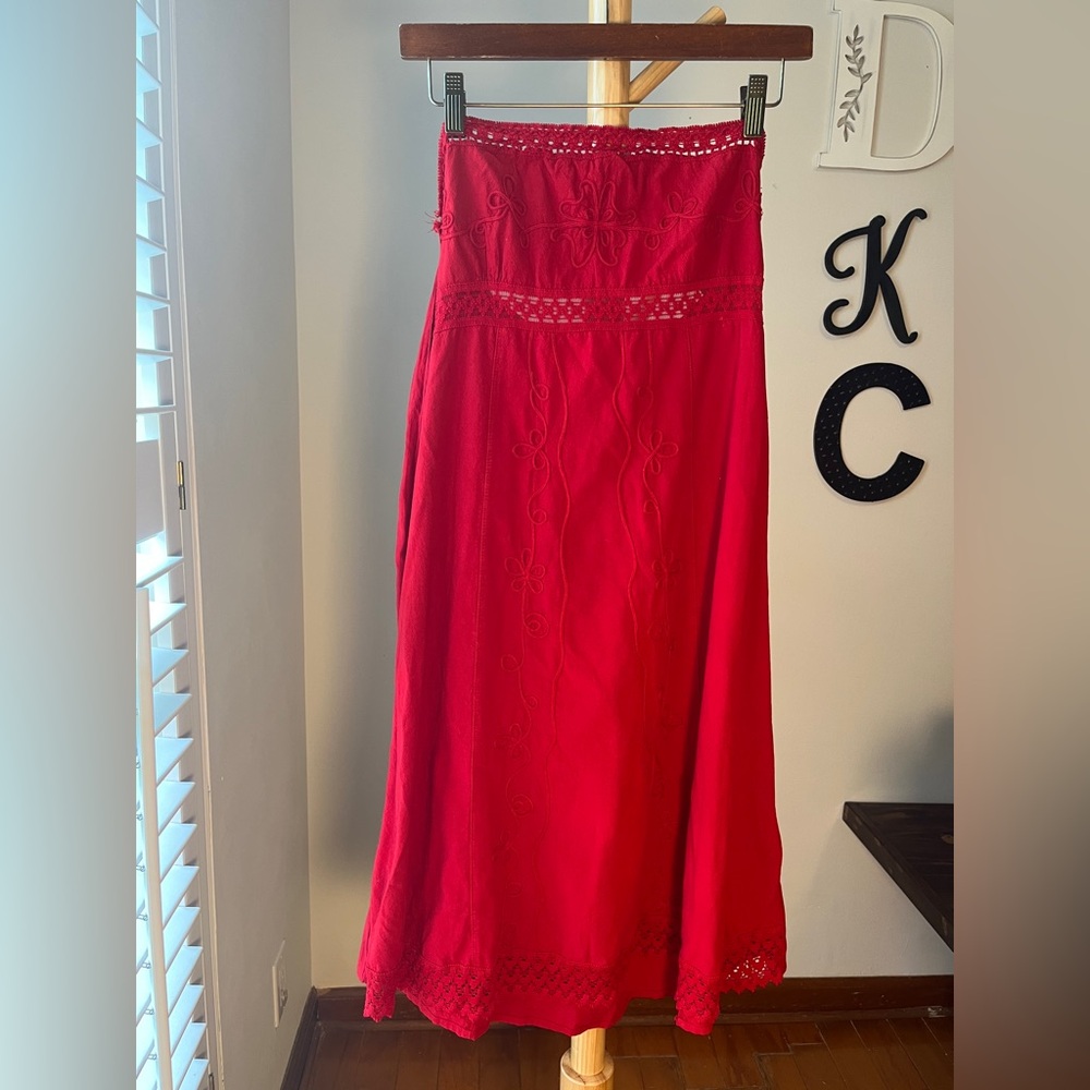 Butterfly Co. Strapless Red Dress Embroidered Crochet Lace Size small Bow
